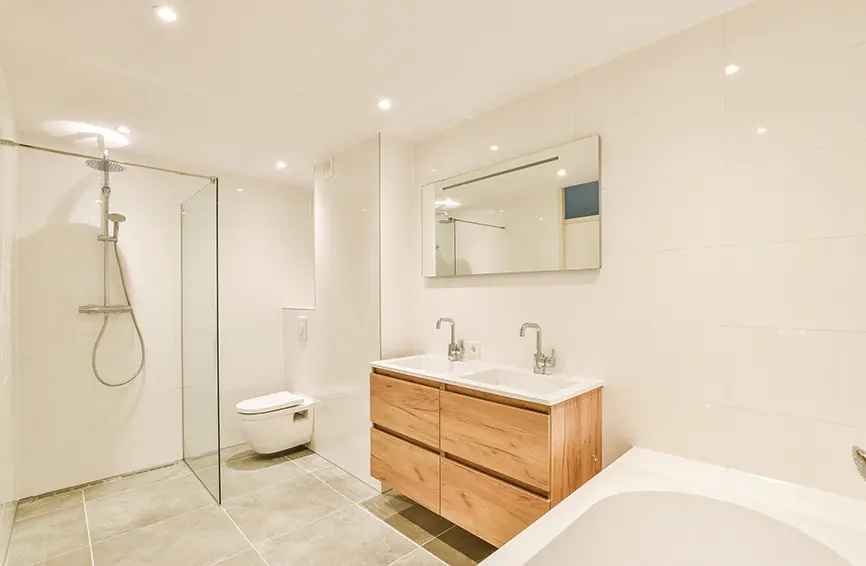 Interior bathroom work oeg